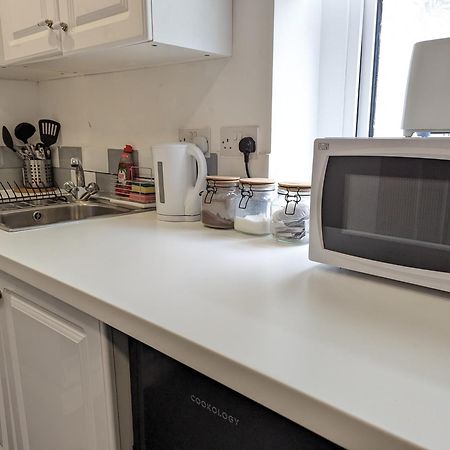 Serene 1 Bedroom Flat In Roath Cardiff Eksteriør bilde