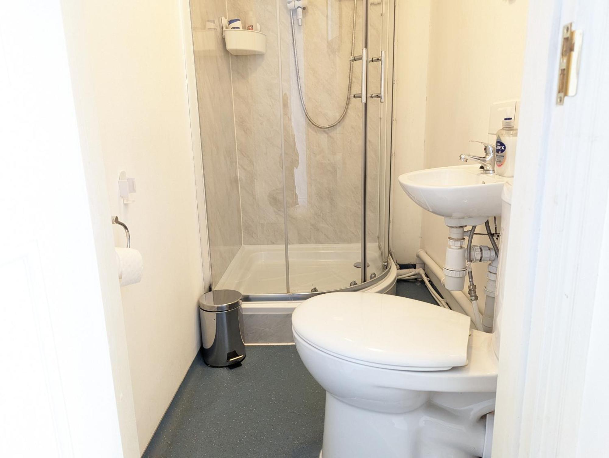 Serene 1 Bedroom Flat In Roath Cardiff Eksteriør bilde