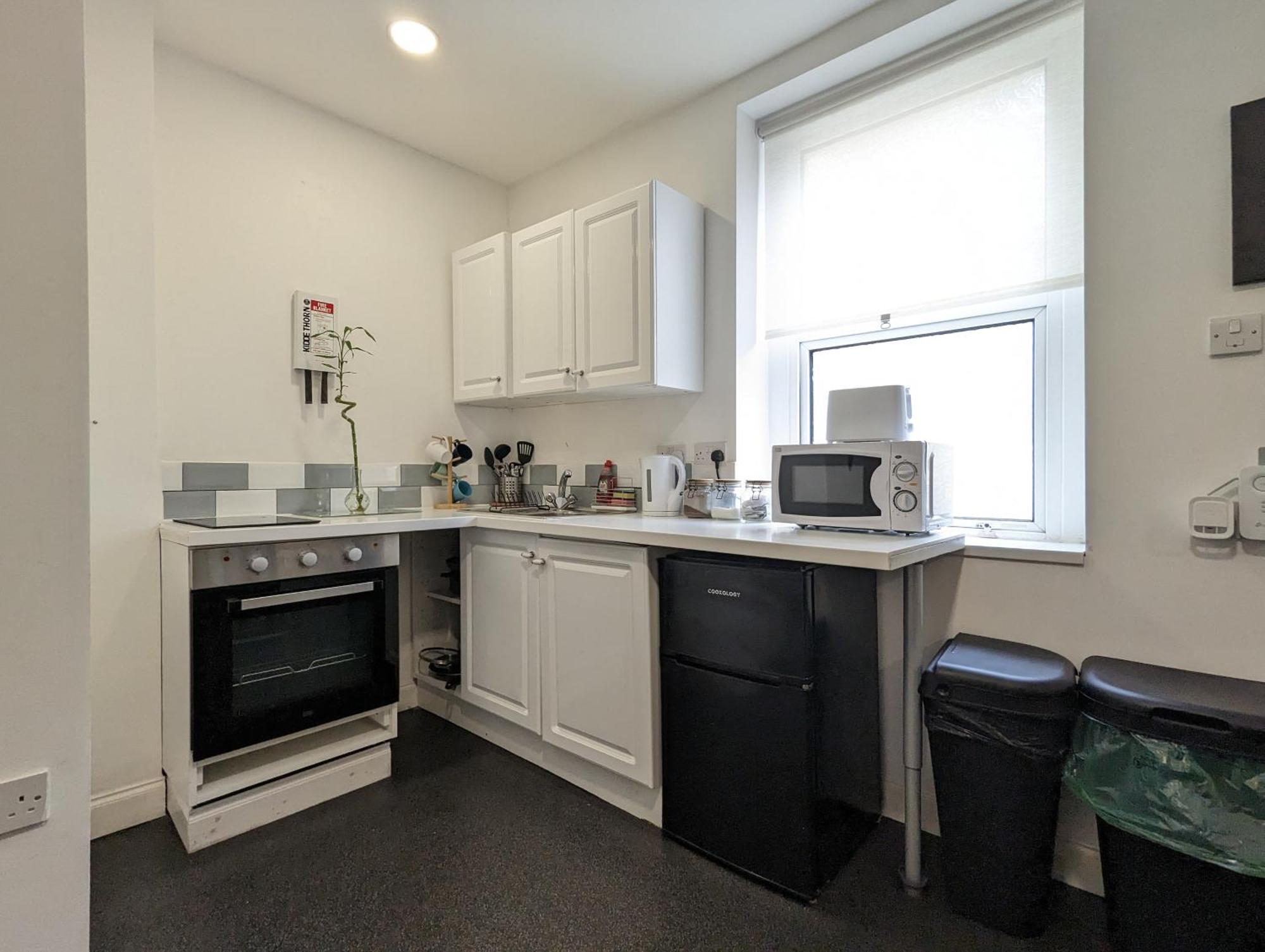 Serene 1 Bedroom Flat In Roath Cardiff Eksteriør bilde