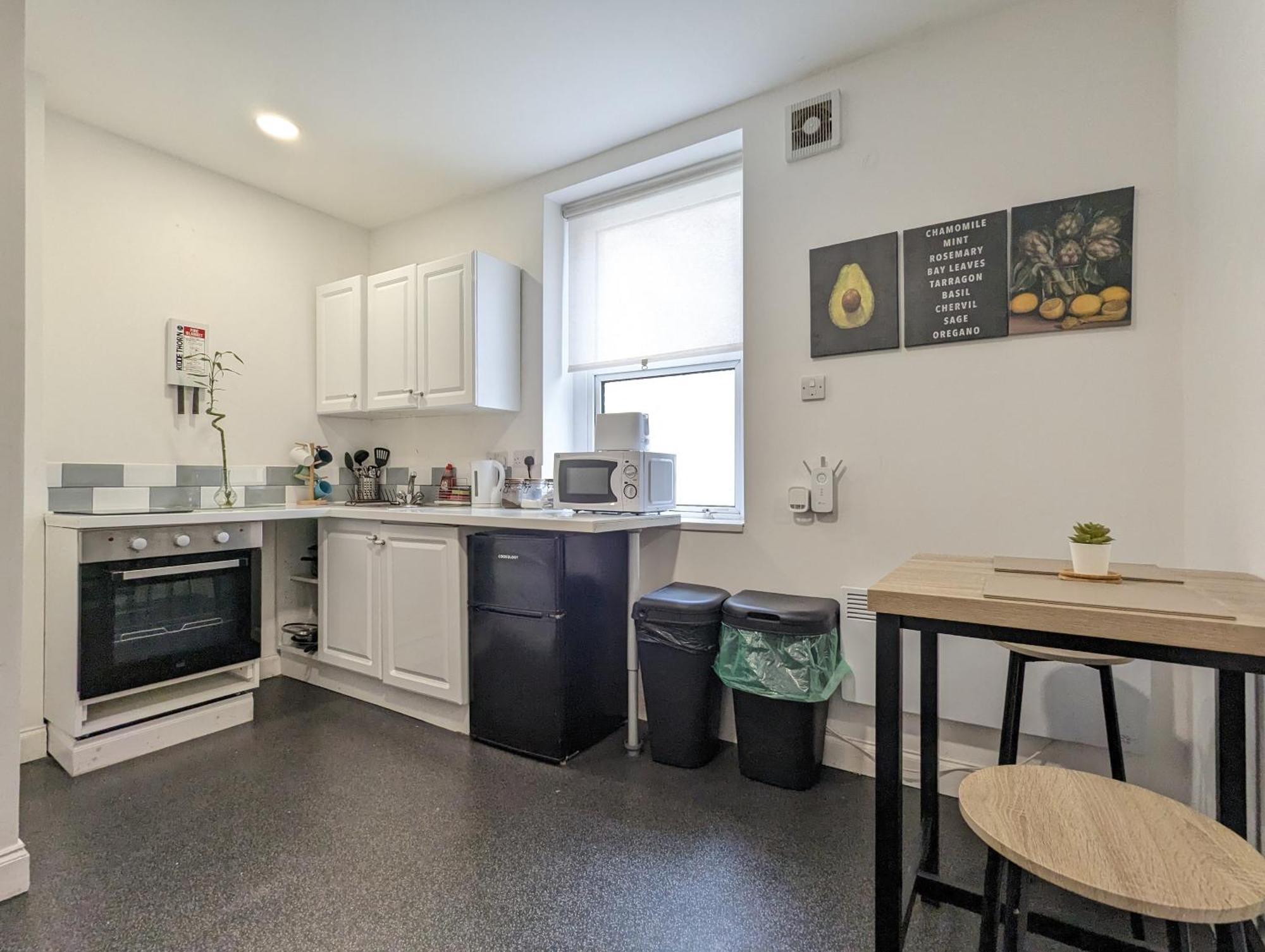 Serene 1 Bedroom Flat In Roath Cardiff Eksteriør bilde